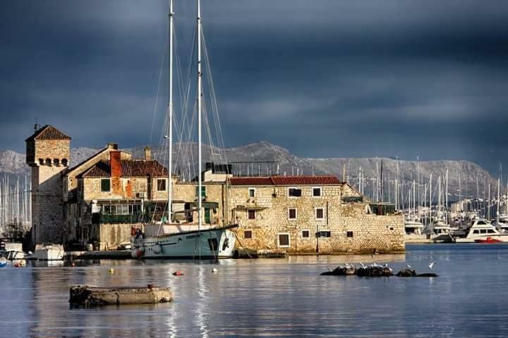 Apartman Marinovic Kastela Dış mekan fotoğraf
